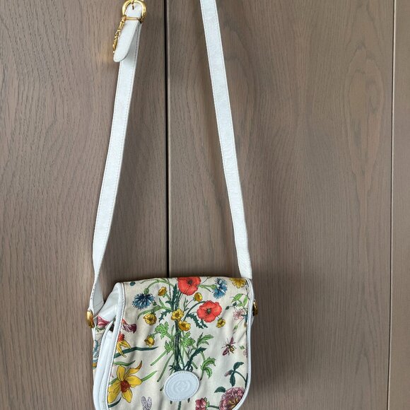 GUCCI Floral Interlocking GG Crossbody Bag - Picture 5 of 12